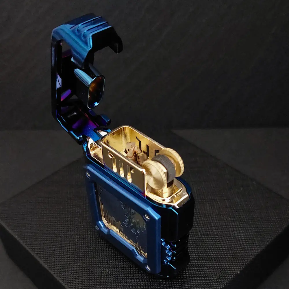 bb-blue-gears-petrol-lighter-5